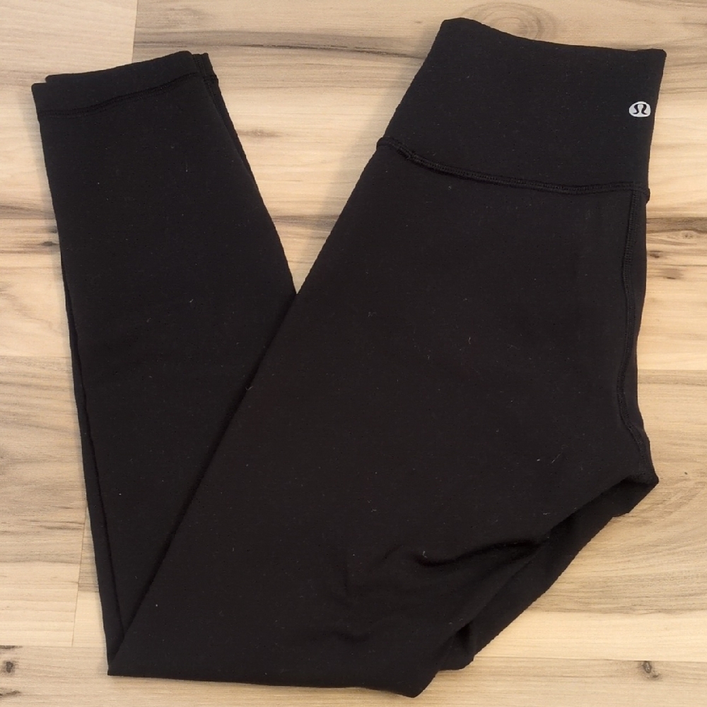 Pristine Lululemon Crop Leggings Black Size 4